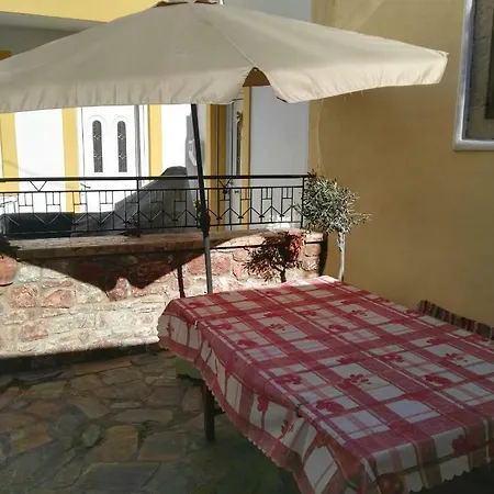 Kellas Traditional House Apartament *