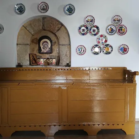 Kellas Traditional House