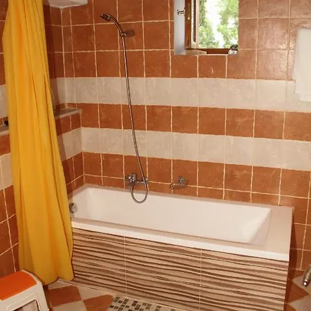 Apartment Kellas Traditional House *